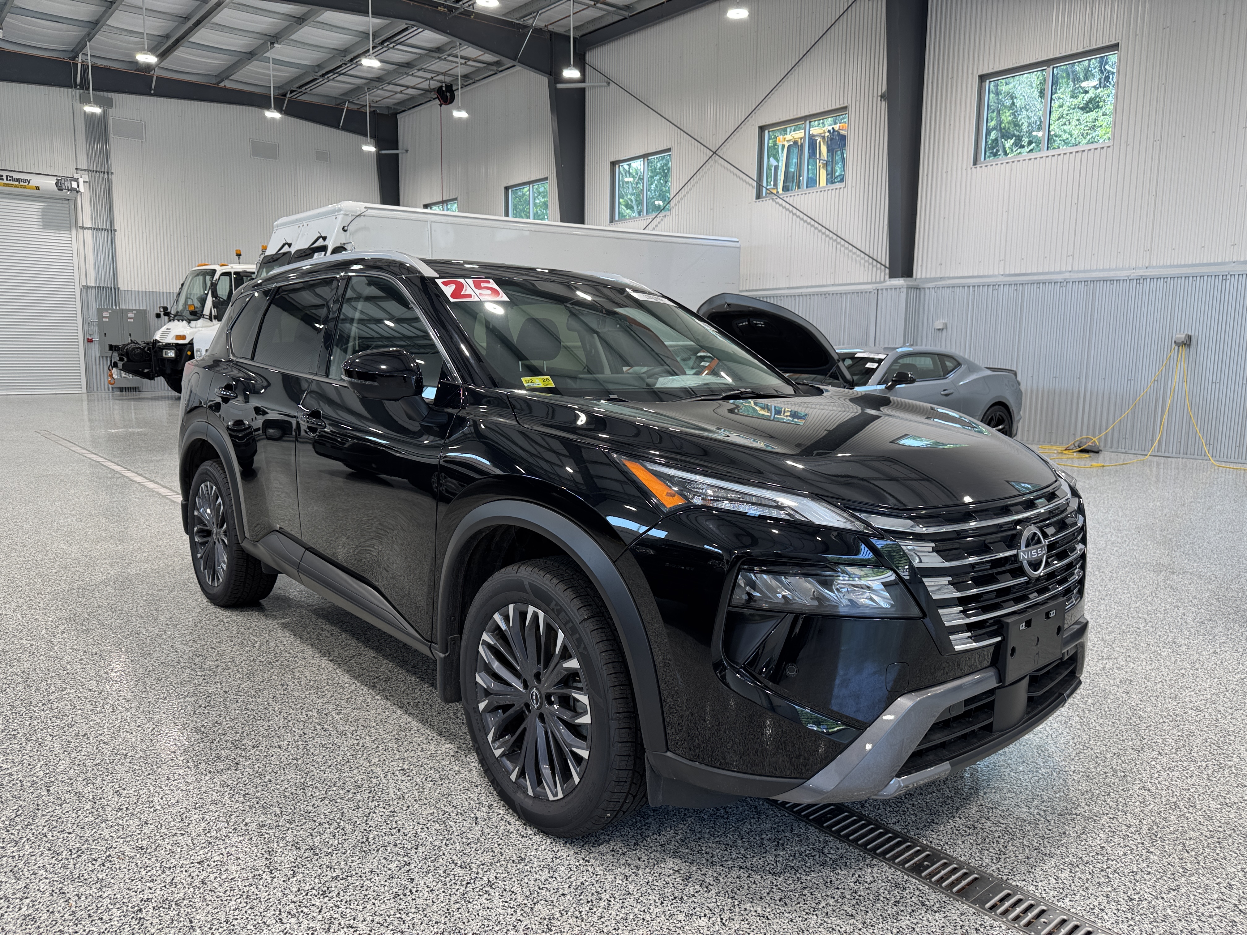 Used 2025 Nissan Rogue SL PREMIUM TECH AWD SUV