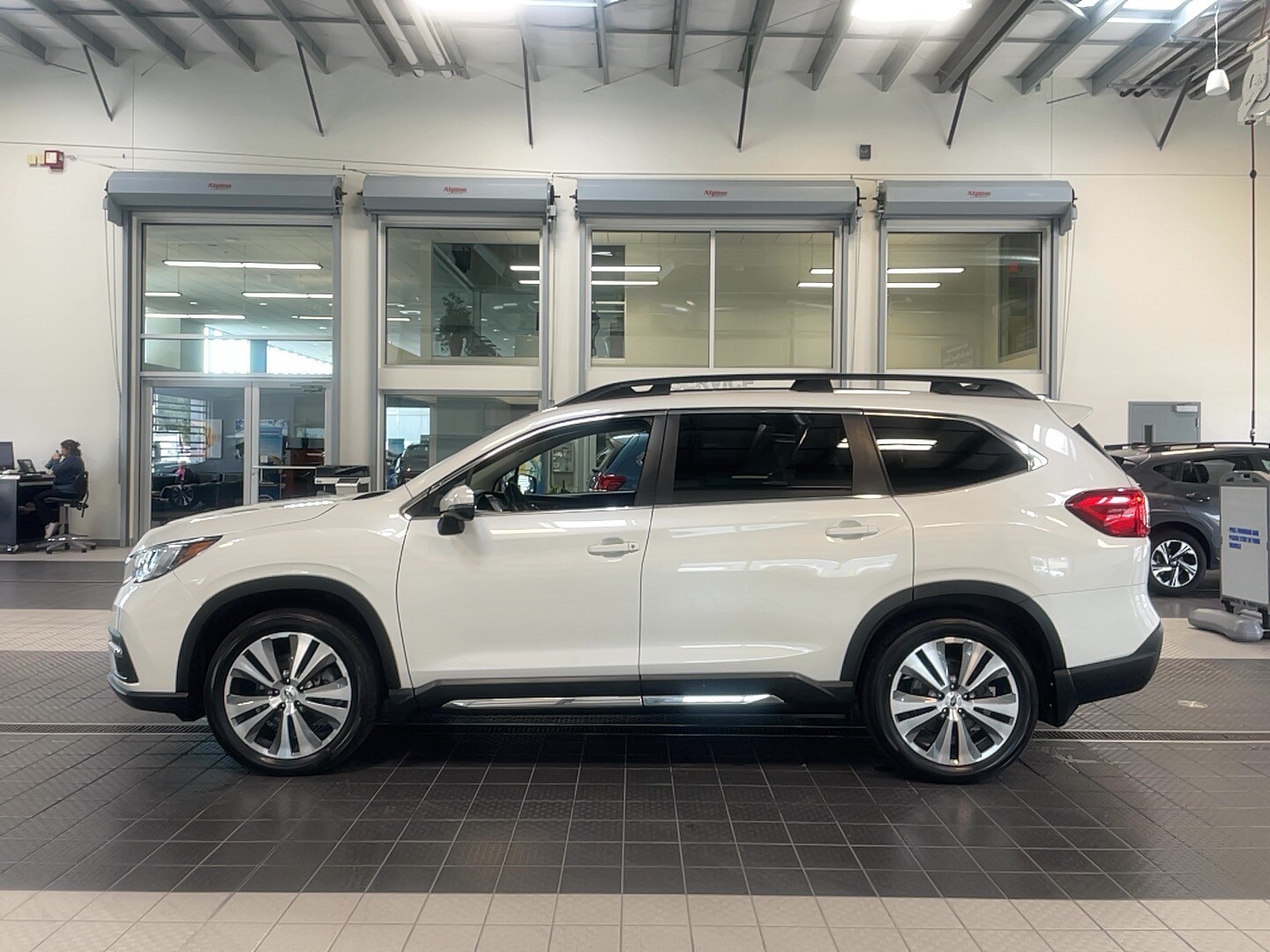 2022 Subaru Ascent Limited photo 4