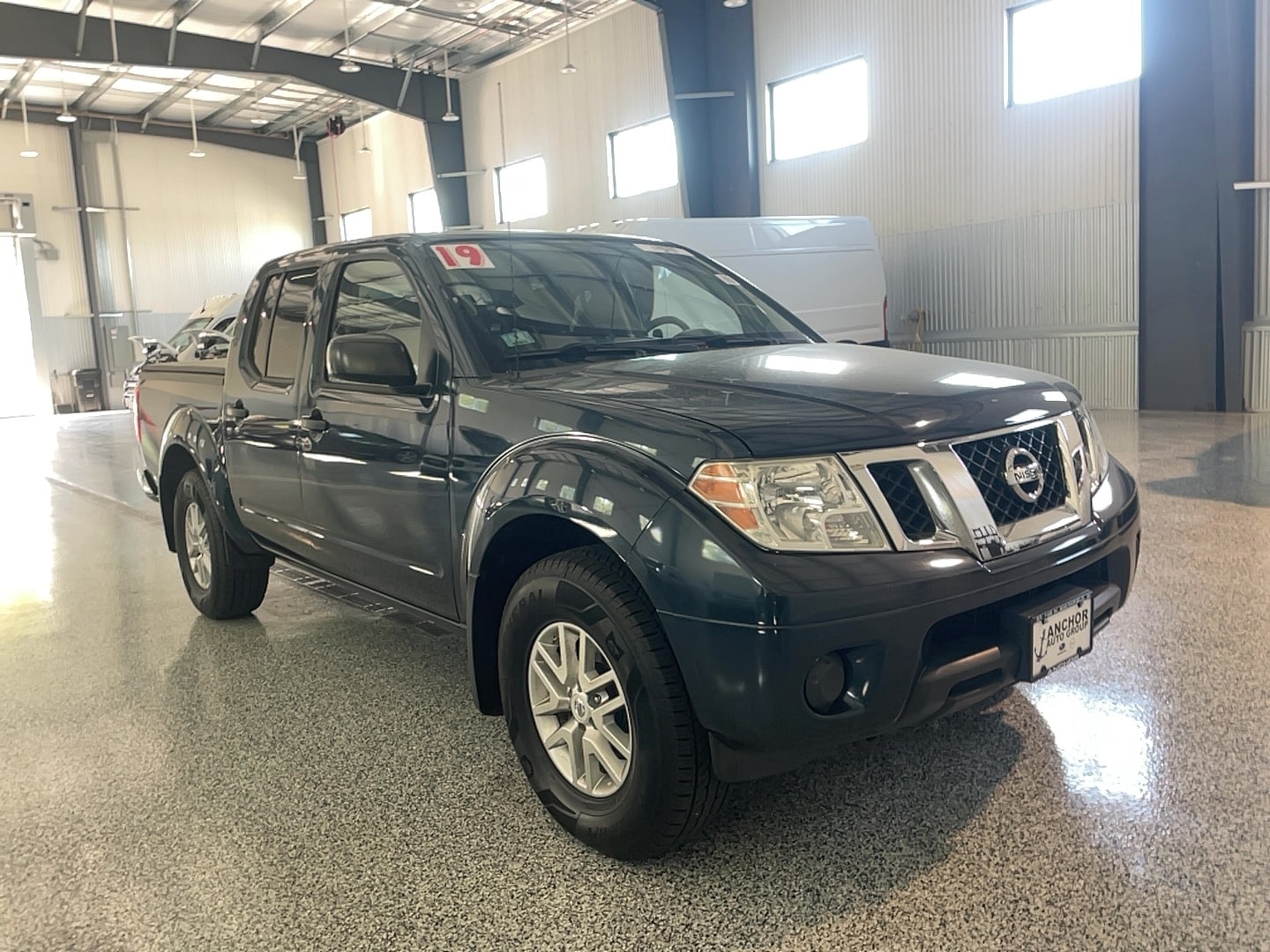 2019 Nissan Frontier 4.0 SV Crew Cab 4X4 AT SWB's photo