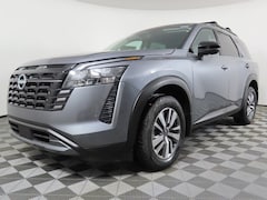 2026 Nissan Pathfinder SL SUV