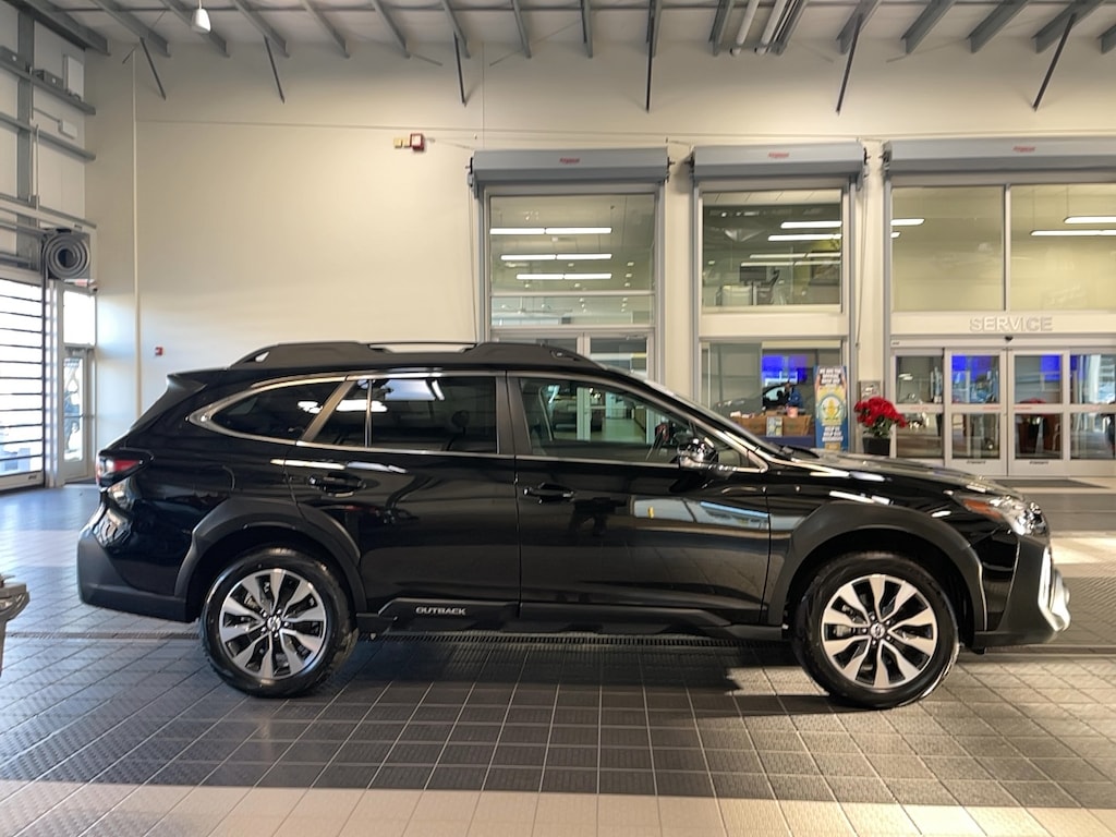 Used 2024 Subaru Outback LIMITED SUV