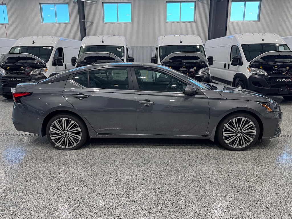 New 2026 Nissan Altima 2.5SV PREMIUM Sedan