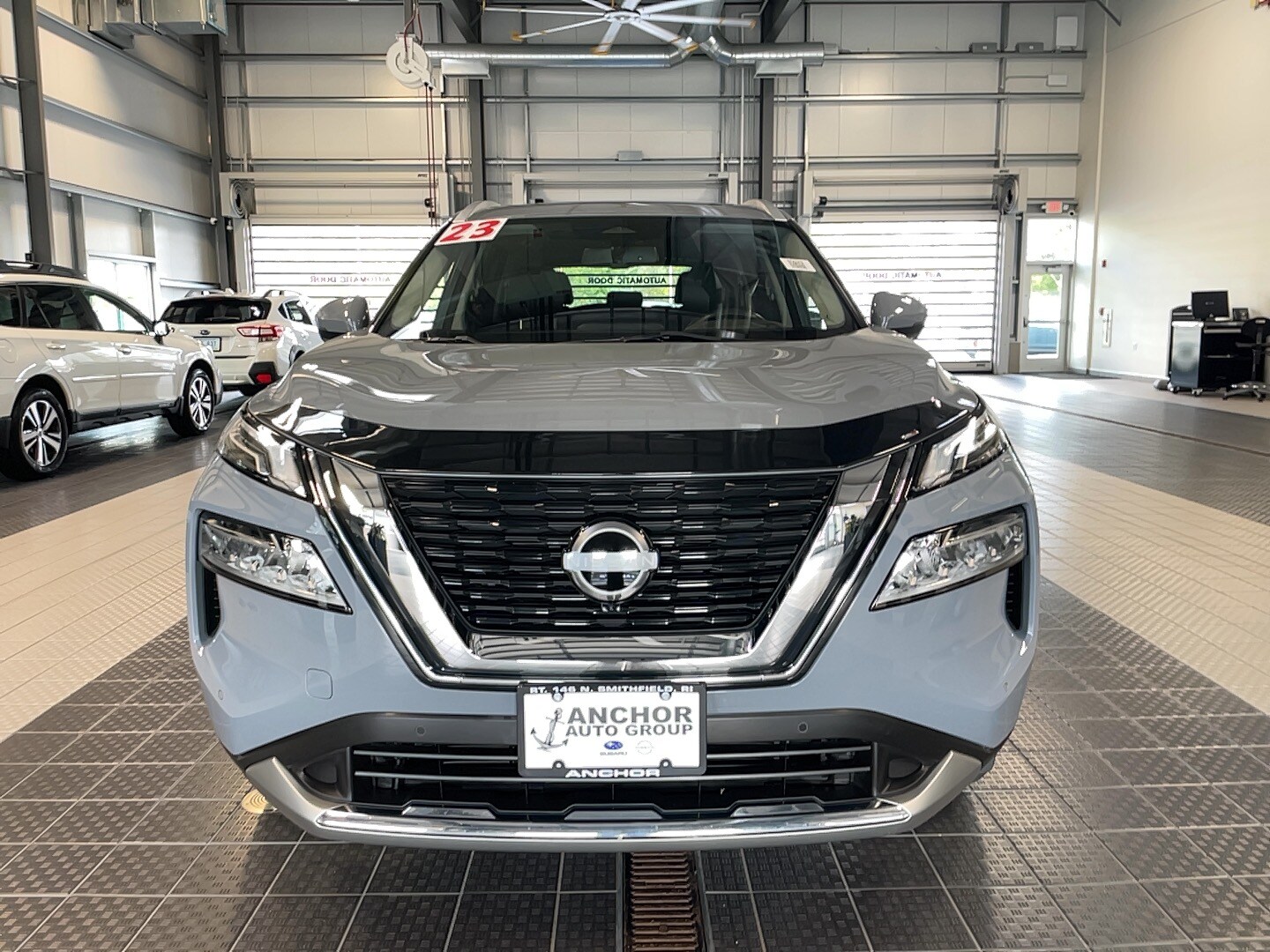 2023 Nissan Rogue Platinum AWD photo 2