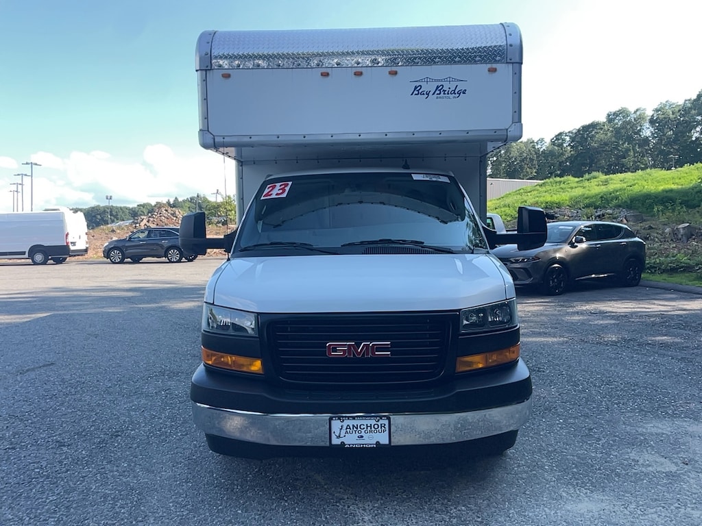 Used 2023 GMC Savana Cutaway 4500 G4500 BOX TRUCK