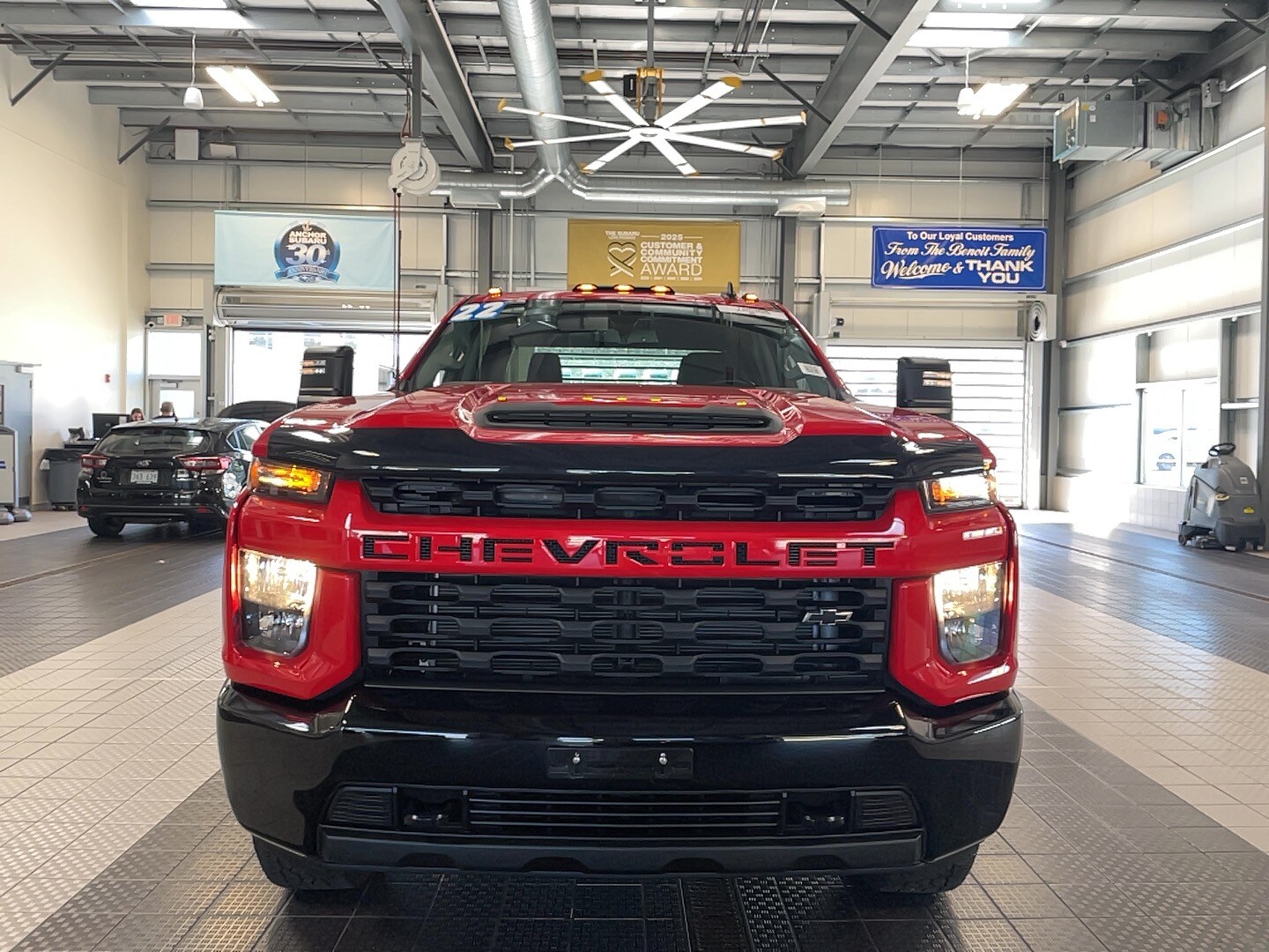 2022 Chevrolet Silverado 2500HD Custom photo 2