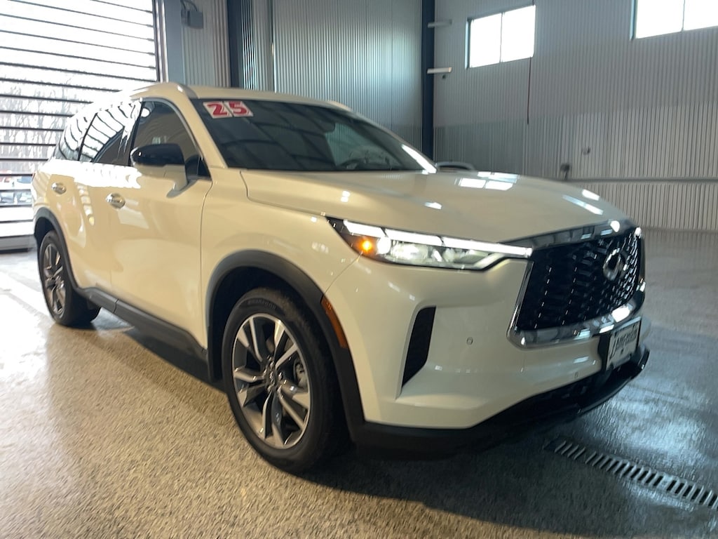 Used 2025 INFINITI QX60 LUXE AWD SUV