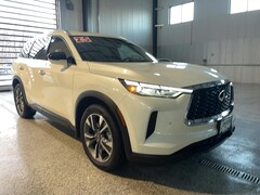 Used 2025 INFINITI QX60 LUXE AWD SUV near Providence