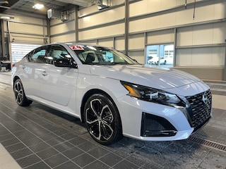 Used 2024 Nissan Altima 2.5 SR PREMIUM AWD Sedan near Providence