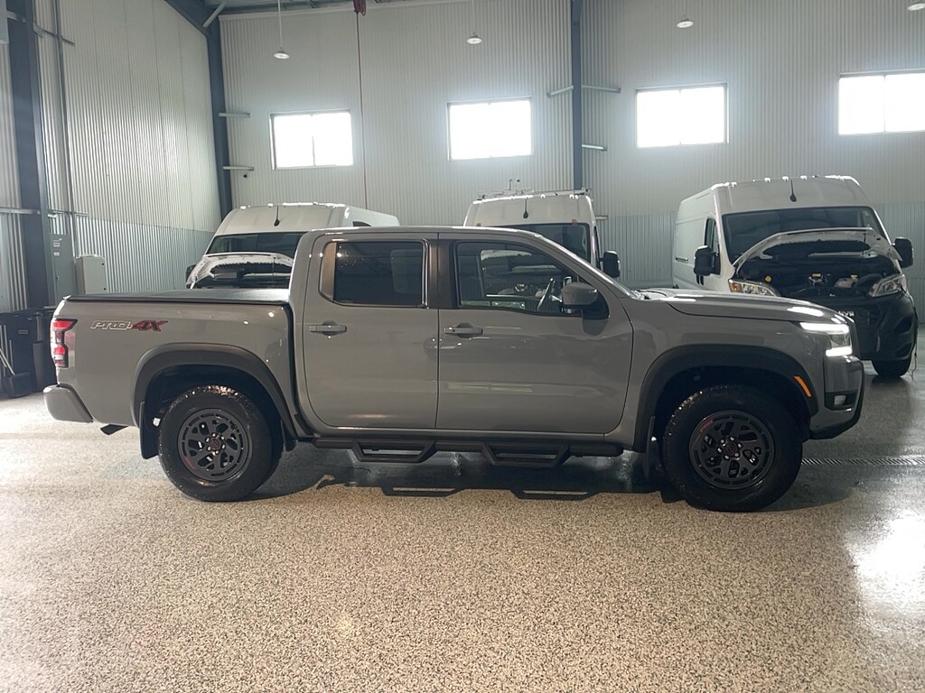 Used 2025 Nissan Frontier Truck Crew Cab