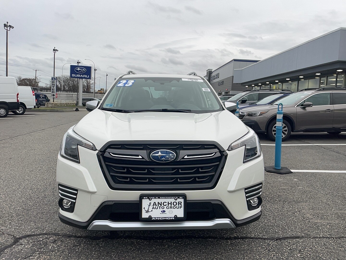2023 Subaru Forester Touring photo 2