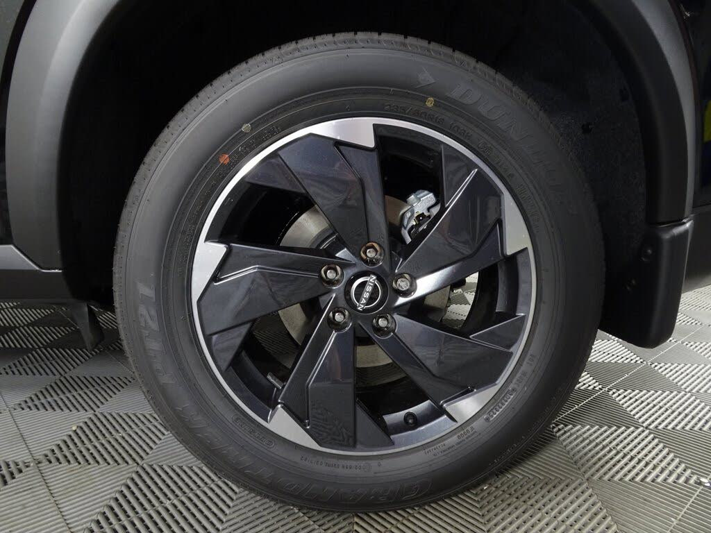 2026 Nissan Rogue SV - Photo 7