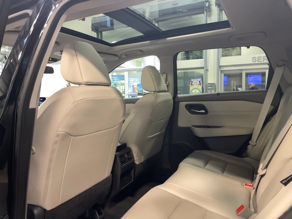 Used 2023 Nissan Rogue SV PREMIUM AWD SUV