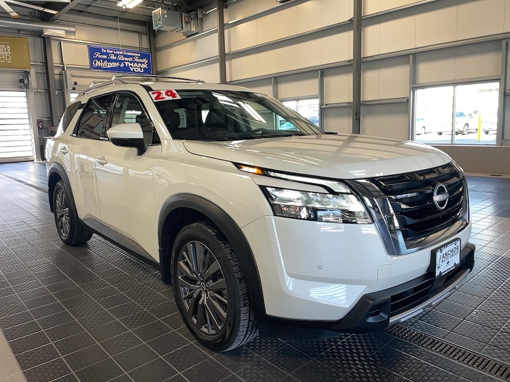 Used 2024 Nissan Pathfinder SL PREMIUM 4X4 SUV