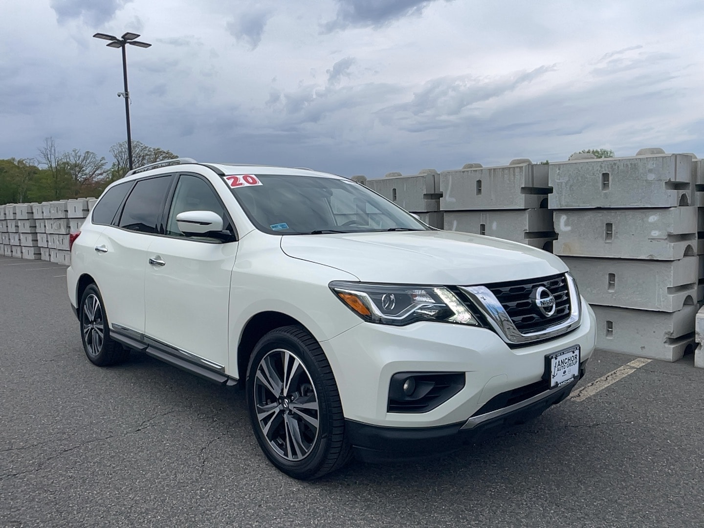 2020 Nissan Pathfinder Platinum 4WD's photo