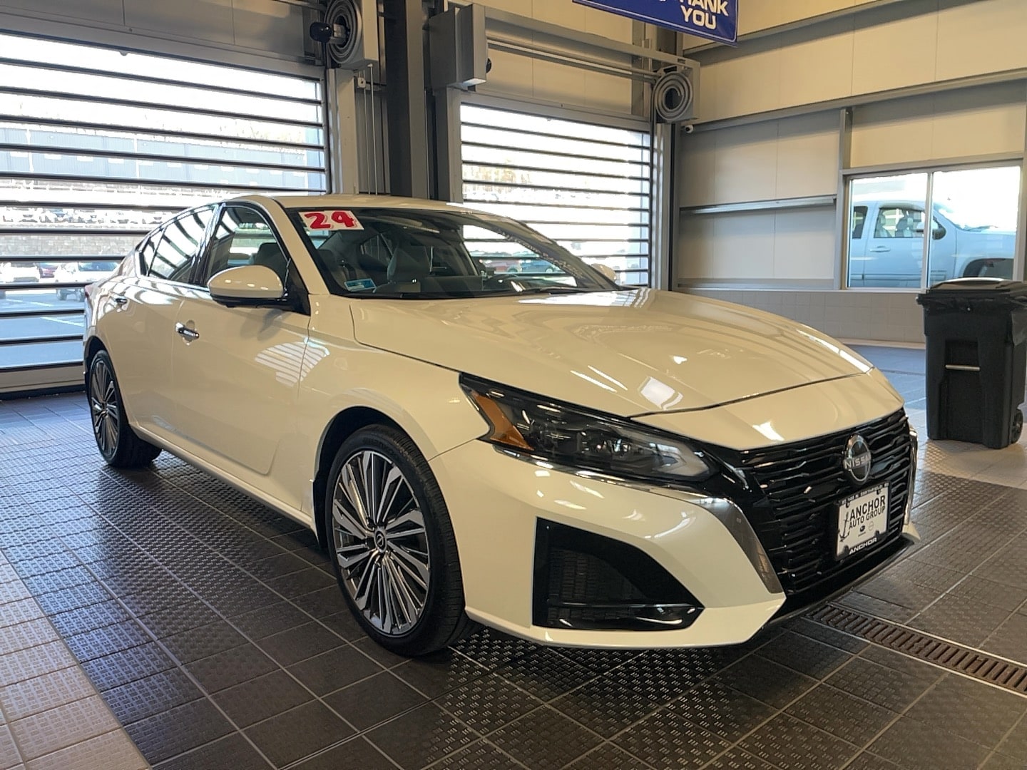 2024 Nissan Altima SL's photo