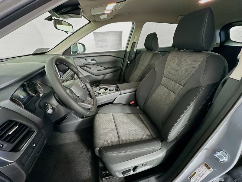 2026 Nissan Rogue SV - Photo 16