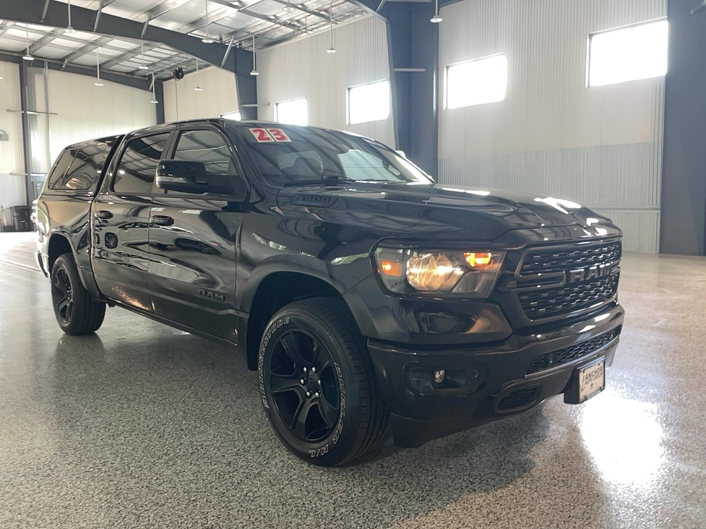 2023 RAM 1500 Big Horn/Lone Star 4x4 Crew Cab 5'7's photo
