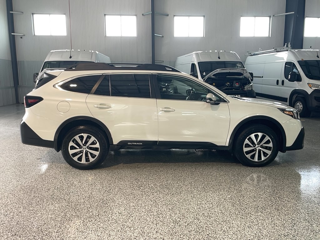 Used 2022 Subaru Outback PREMIUM SUV