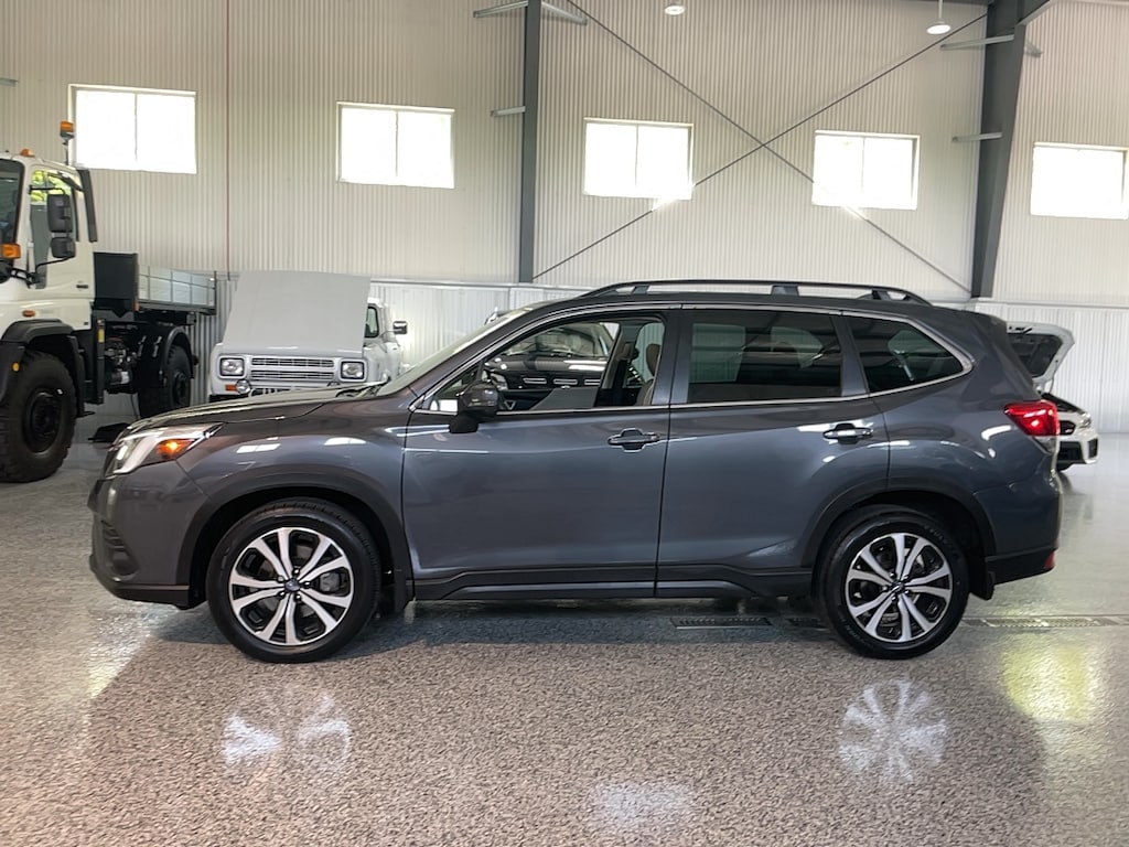 Used 2023 Subaru Forester LIMITED SUV