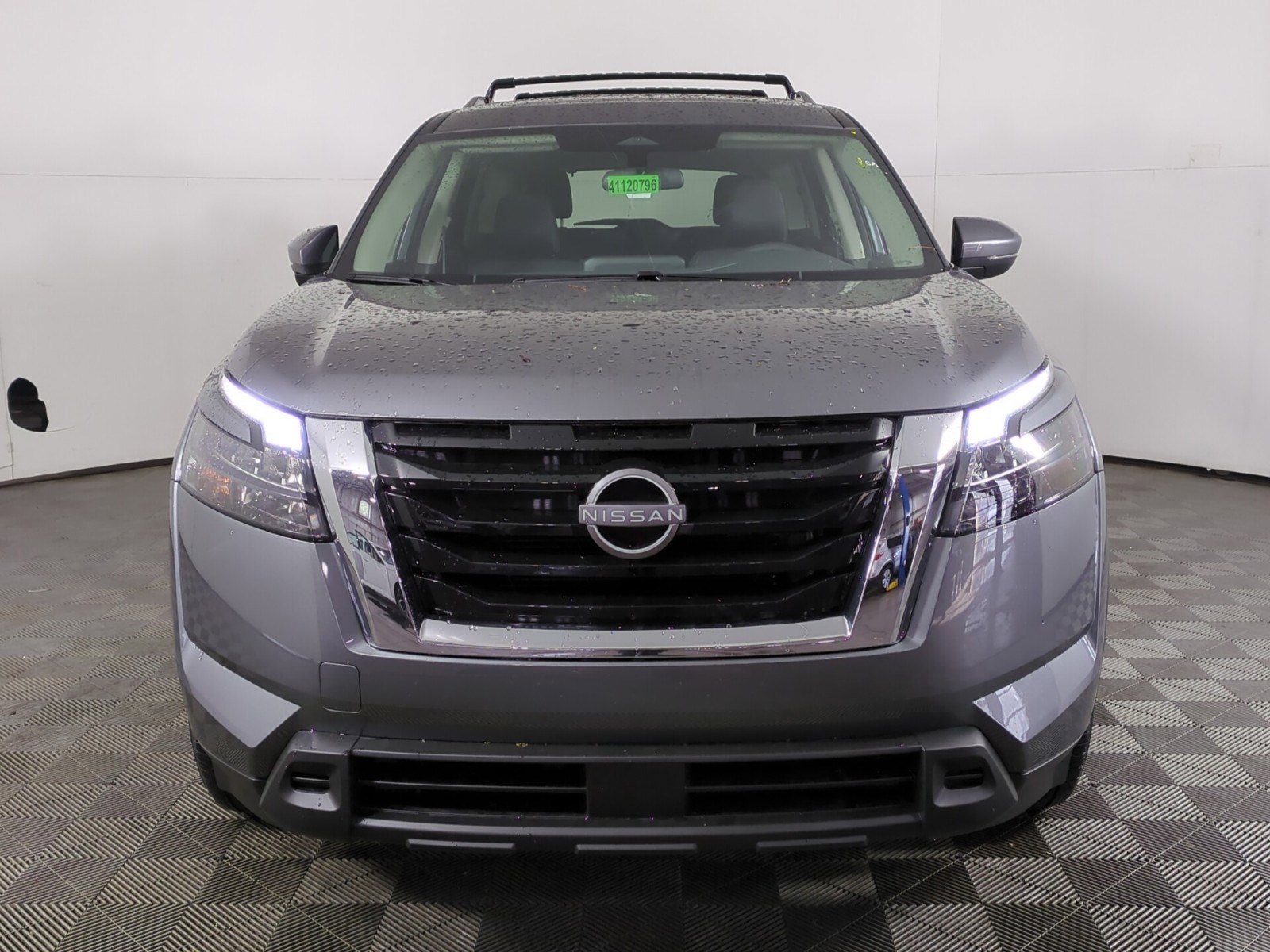 2025 Nissan Pathfinder SV photo 3