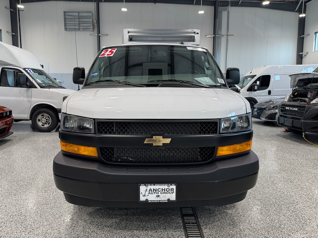 Used 2025 Chevrolet Express Cargo 3500 EXTENDED V8 VAN