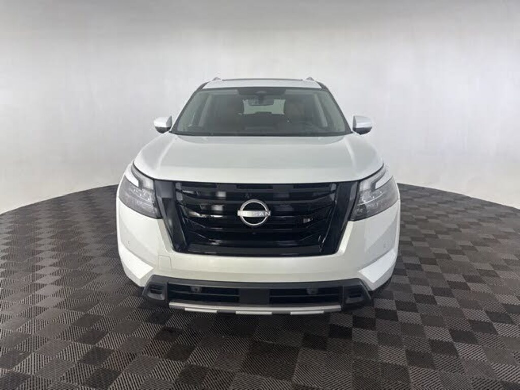 New 2025 Nissan Pathfinder PLATINUM SUV