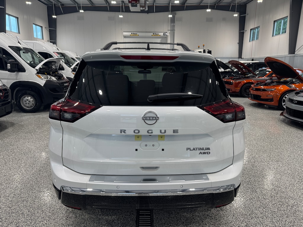 New 2026 Nissan Rogue PLATINUM SUV