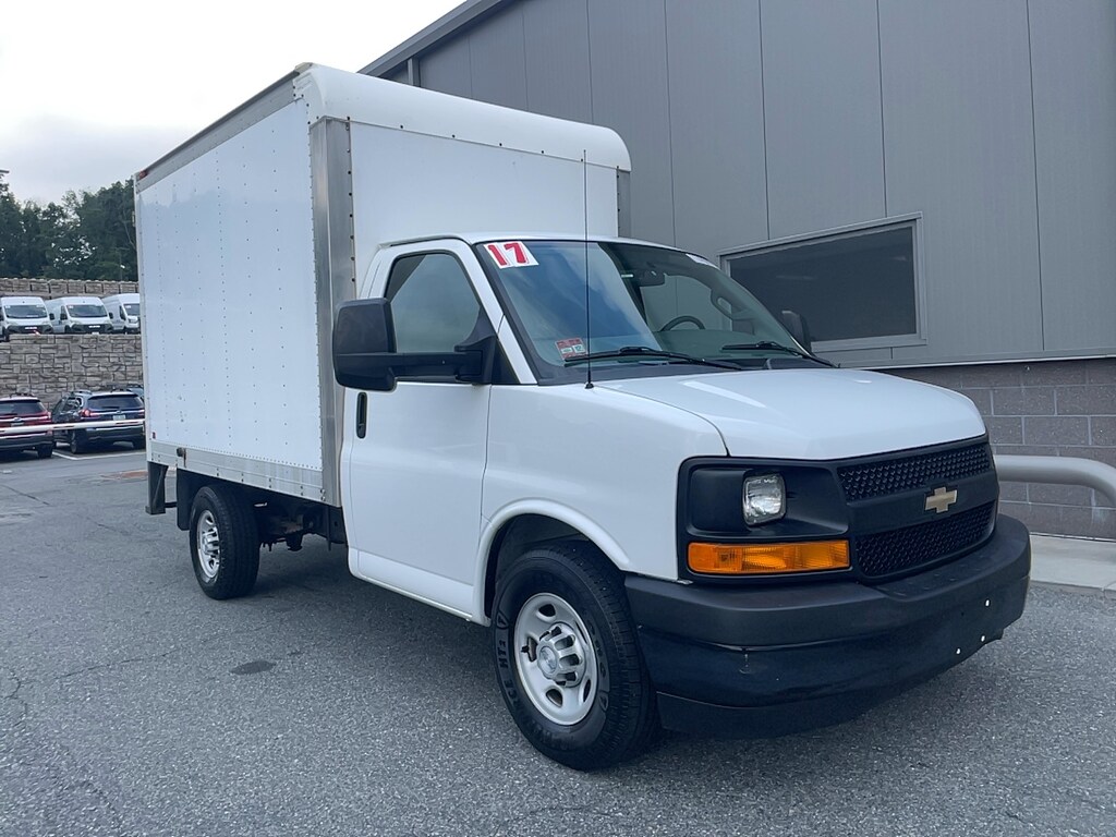 Used 2017 Chevrolet Express Cutaway G3500 CUBE VAN Truck