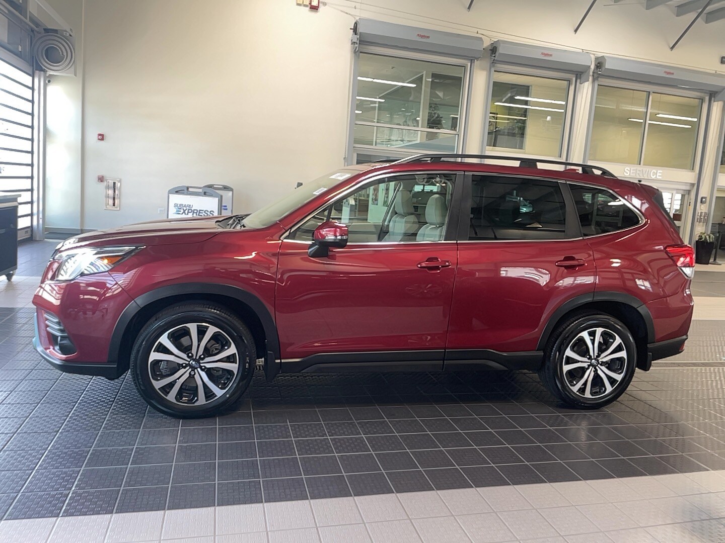 2022 Subaru Forester Limited photo 3