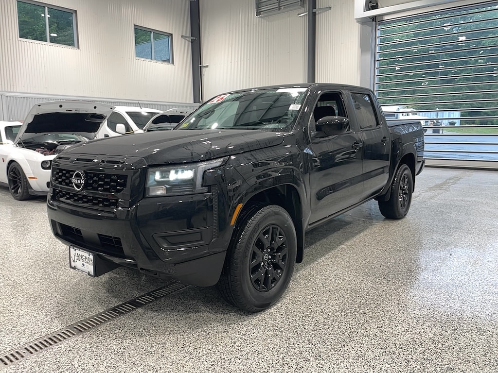 Used 2026 Nissan Frontier SV 4X4 PICKUP