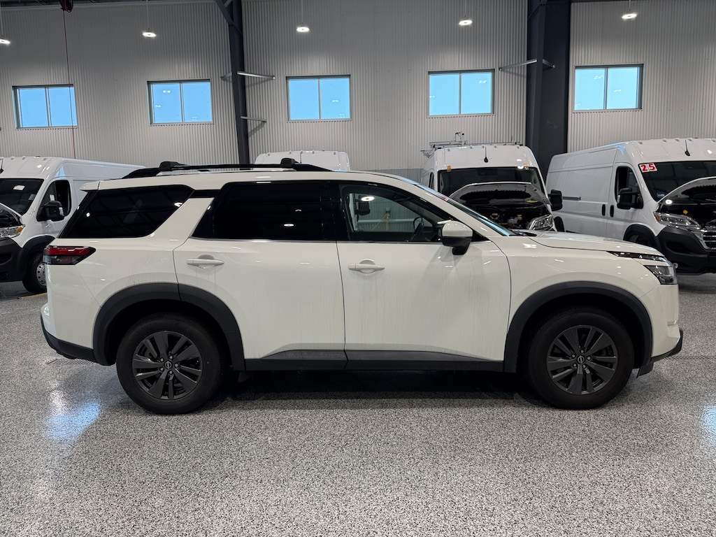 Used 2022 Nissan Pathfinder SV 4X4 SUV
