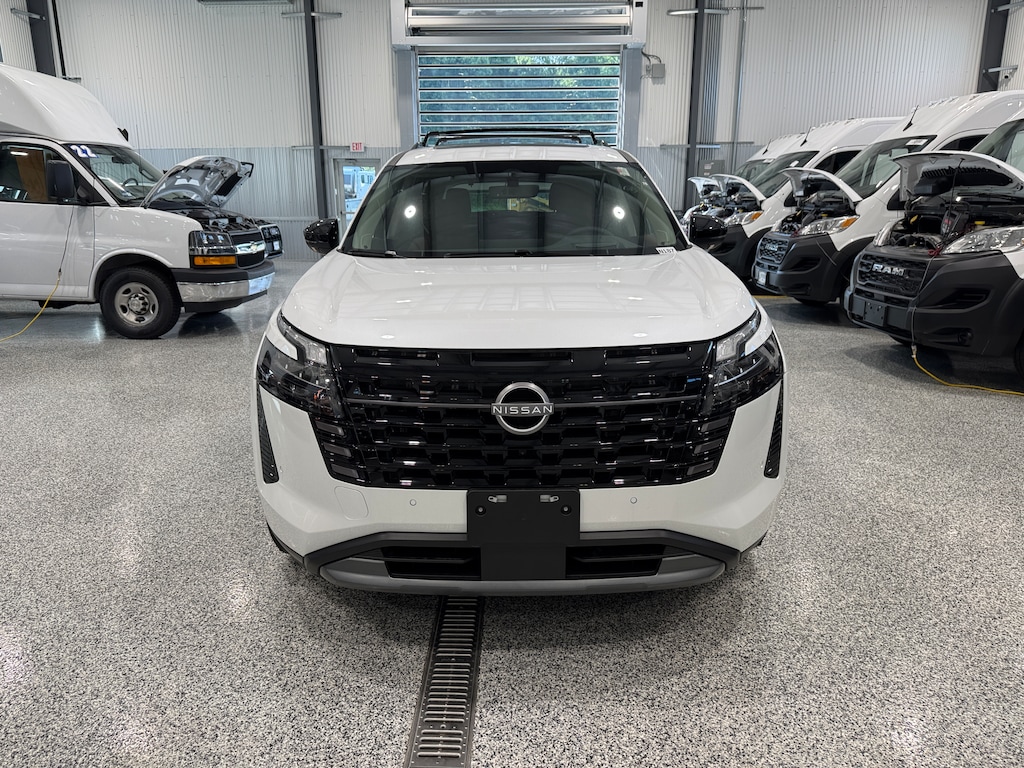 New 2026 Nissan Pathfinder PLATINUM SUV
