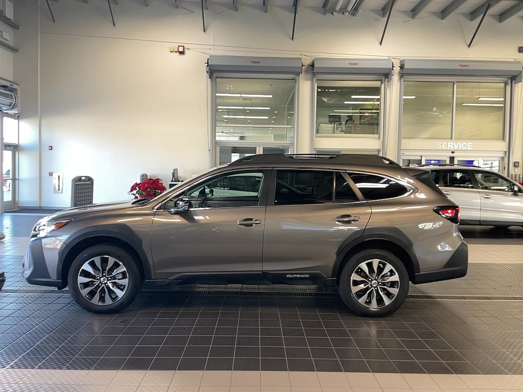Used 2024 Subaru Outback LIMITED SUV