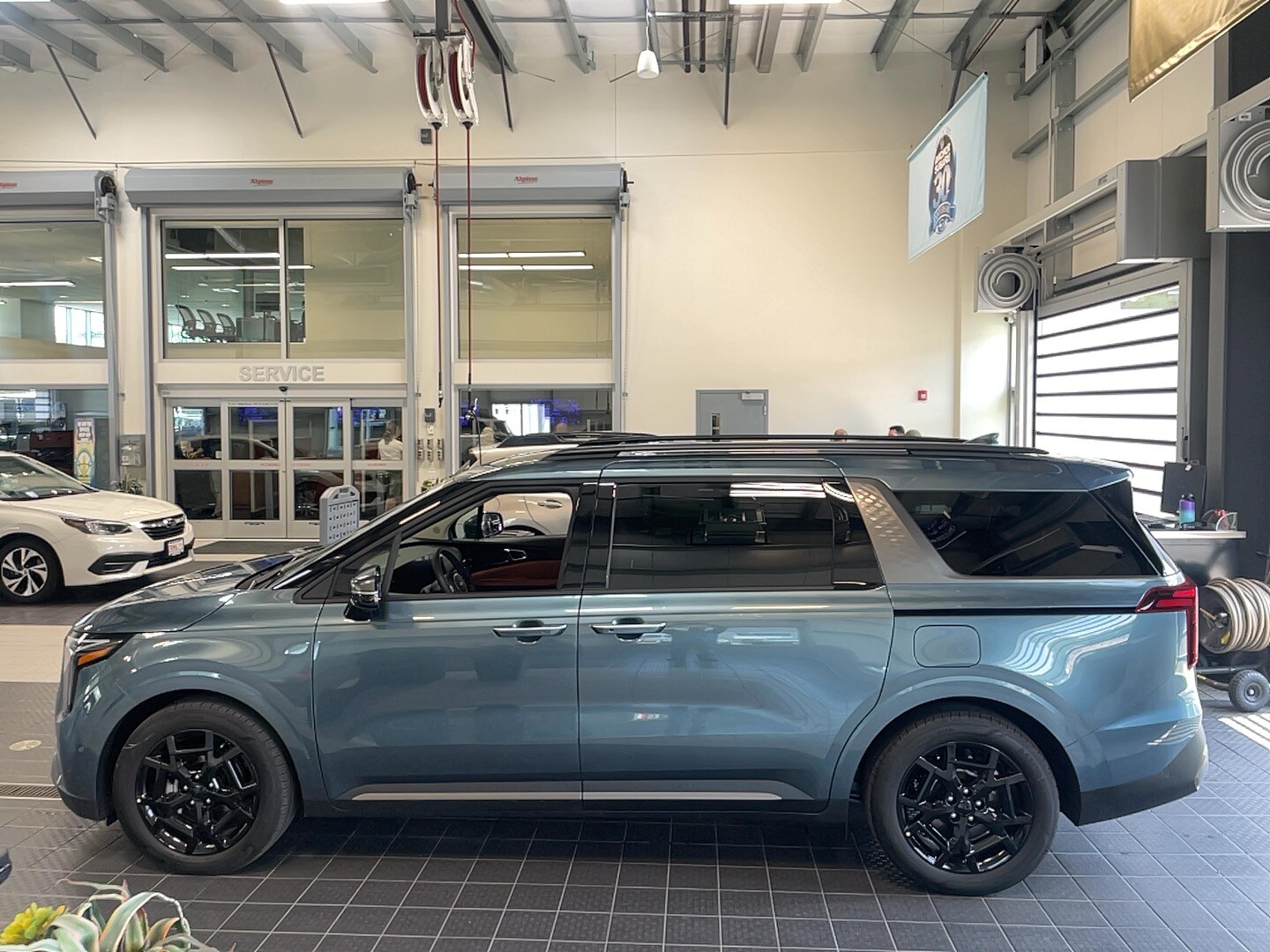 2026 Kia Carnival SX Prestige photo 4