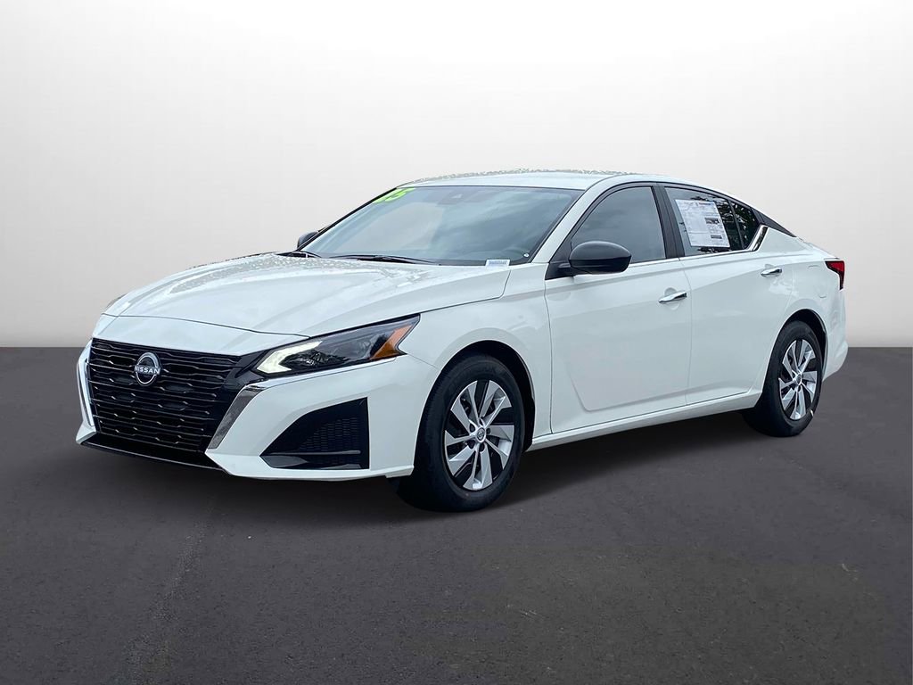 2025 Nissan Altima 2.5 S photo 3