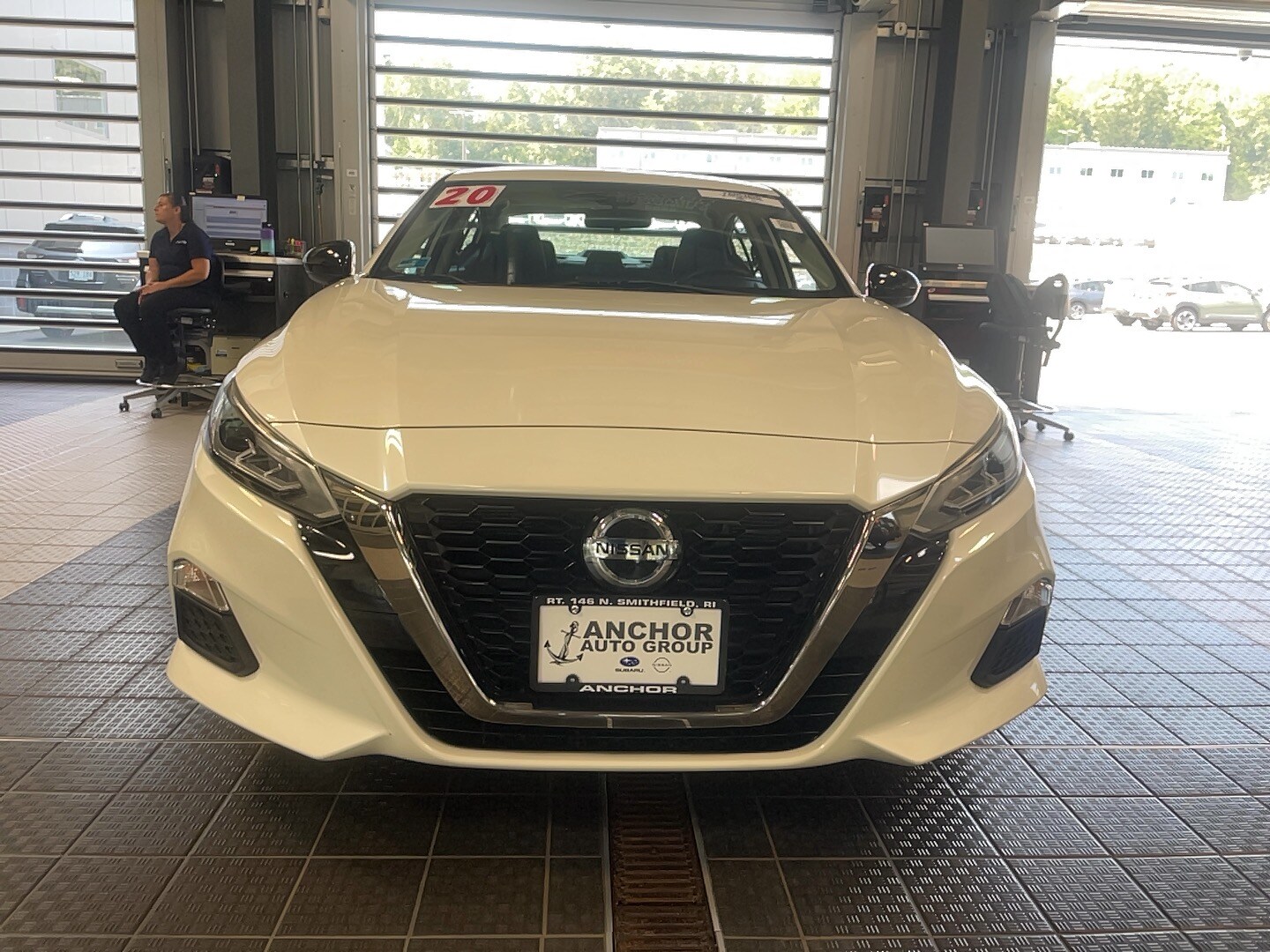 2020 Nissan Altima 2.5 SR photo 2