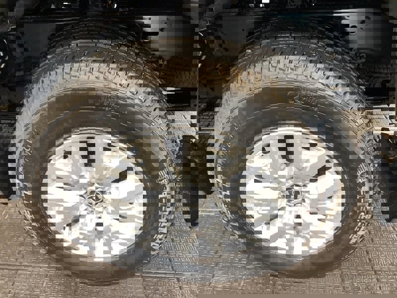 2023 Nissan Frontier SV photo 4