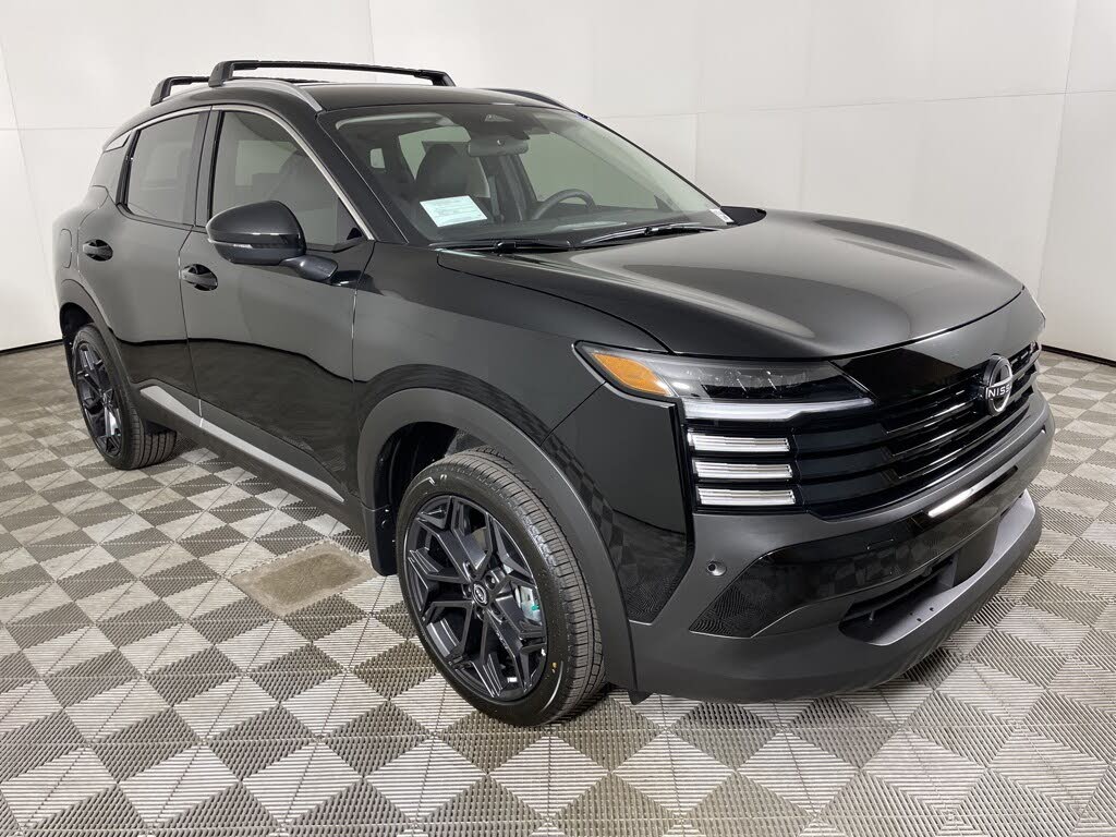 2026 Nissan KICKS SR AWD's photo