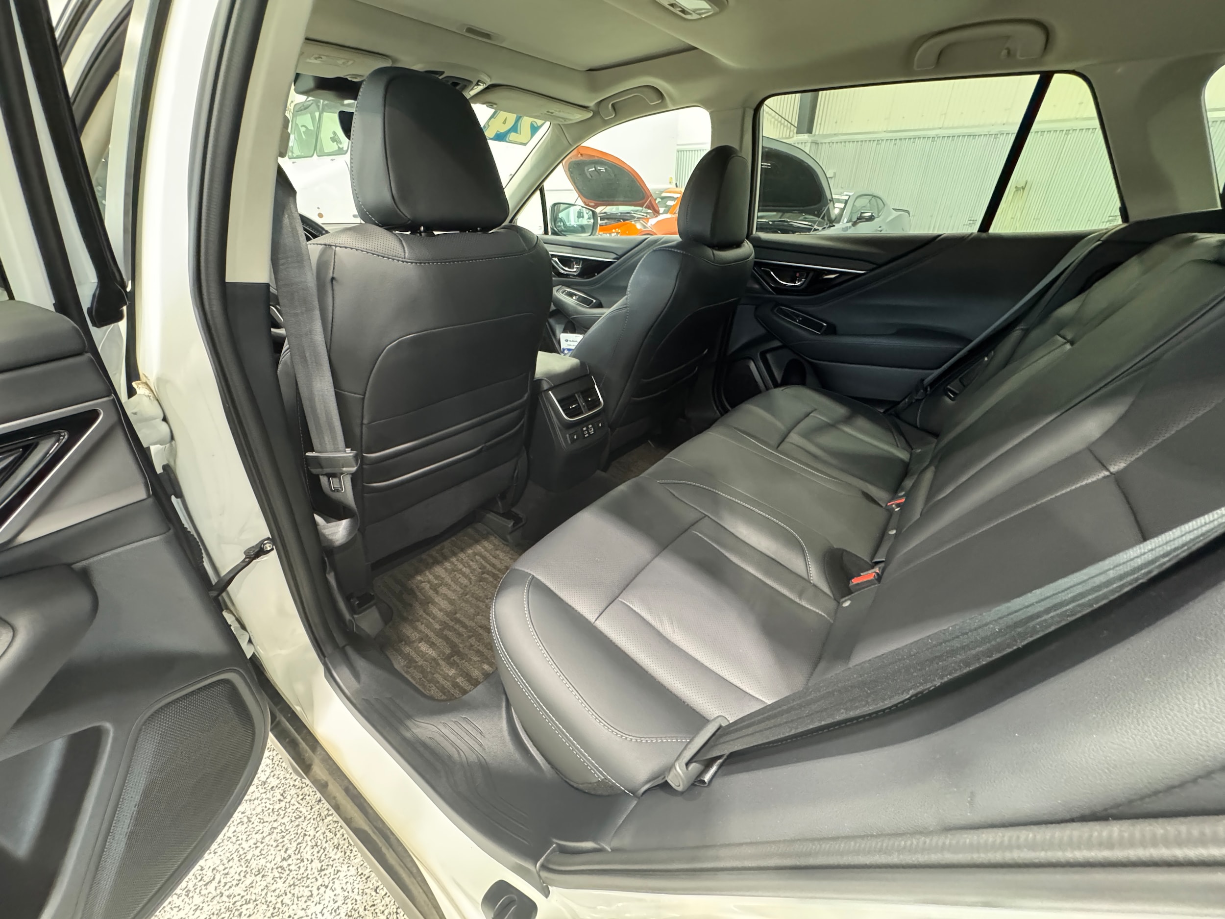 2024 Subaru Outback Limited - Photo 10