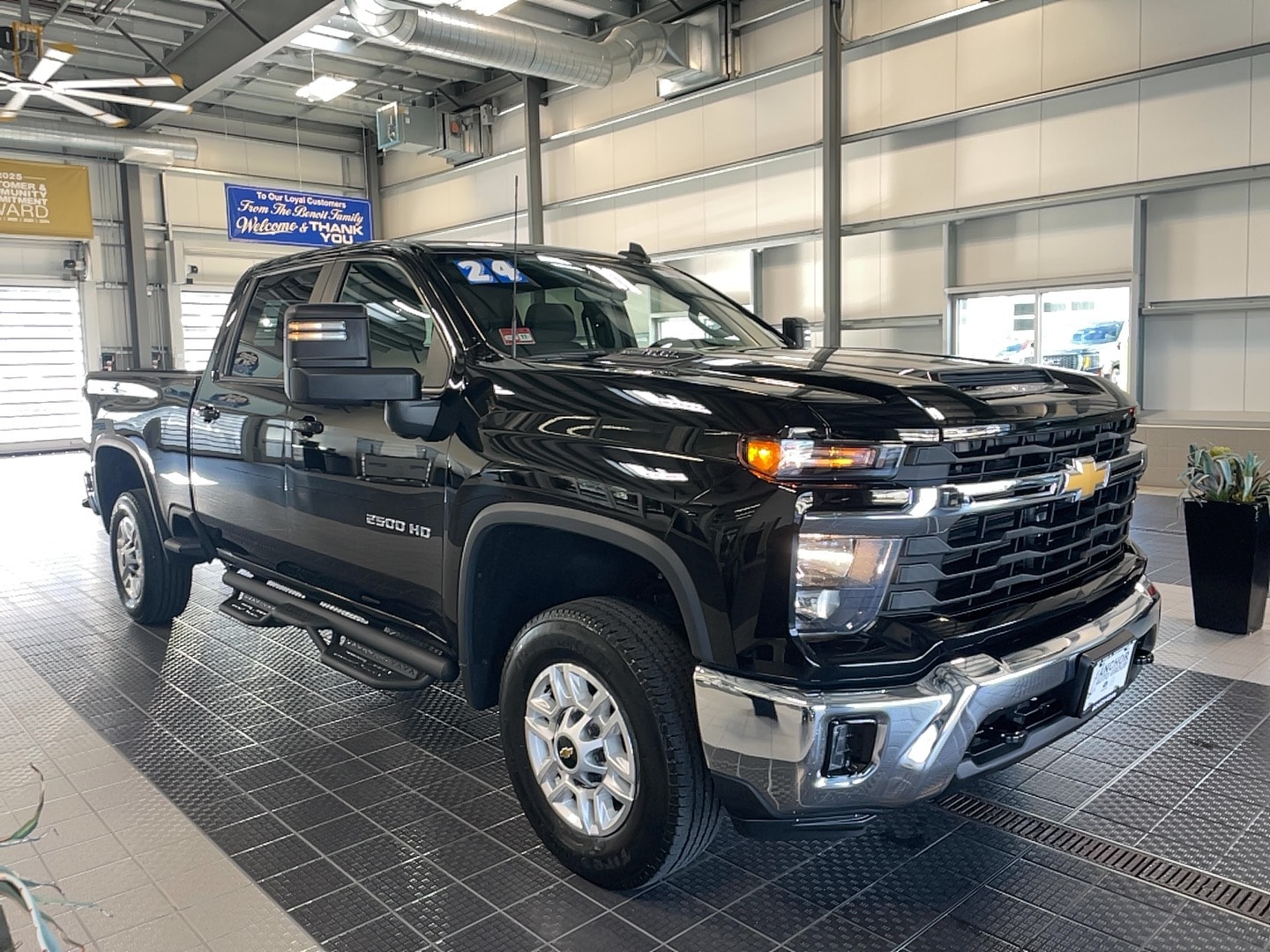 2024 Chevrolet Silverado 2500HD LT's photo
