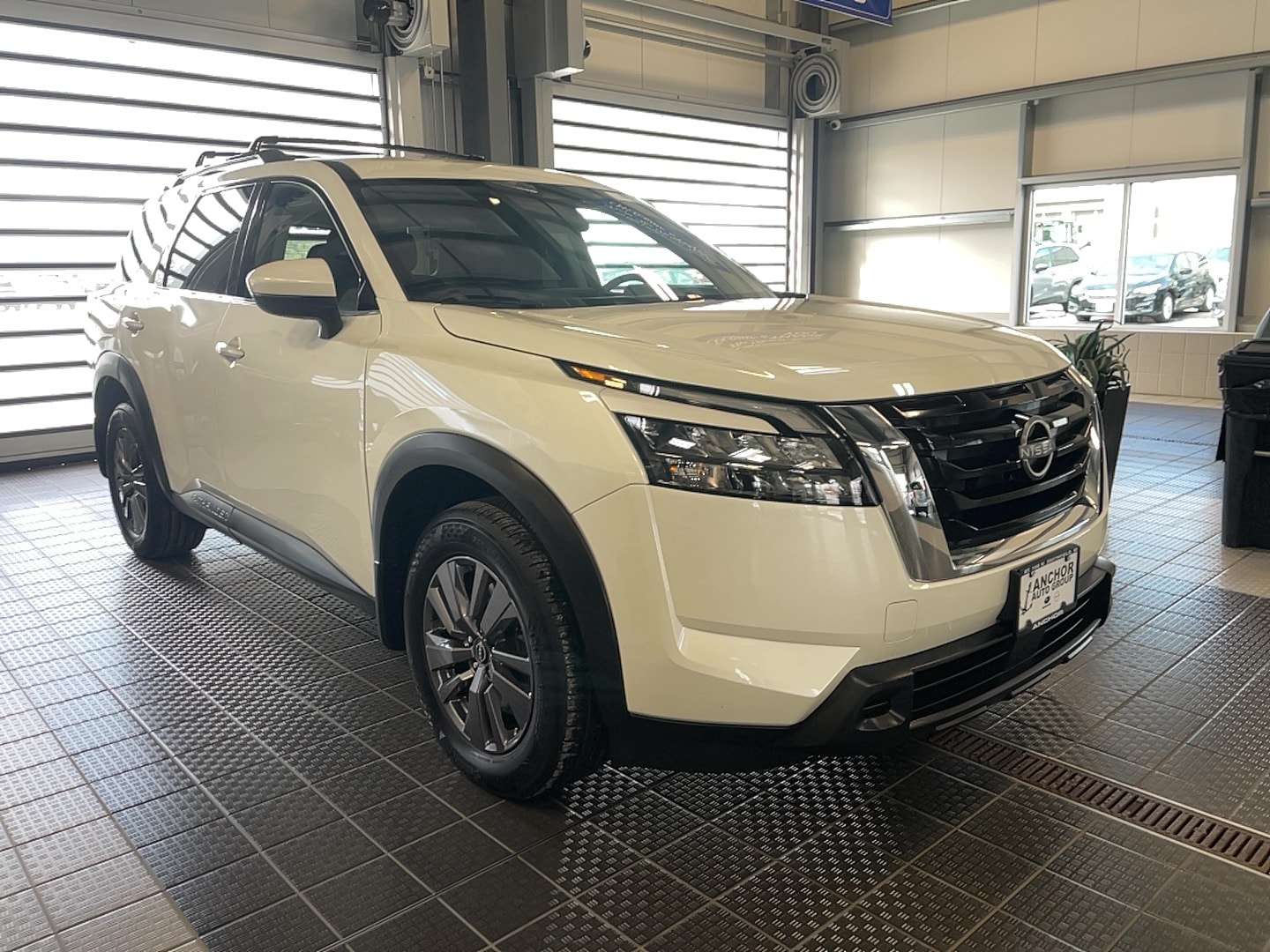 2024 Nissan Pathfinder SV