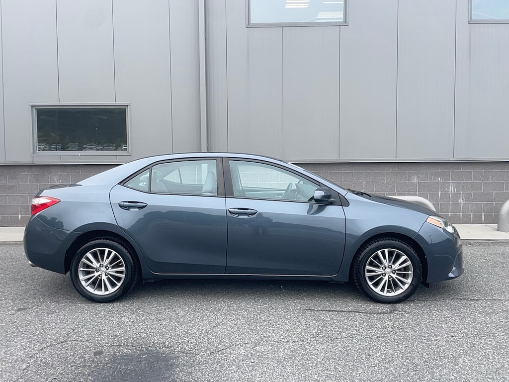 Used 2015 Toyota Corolla LE PLUS Sedan