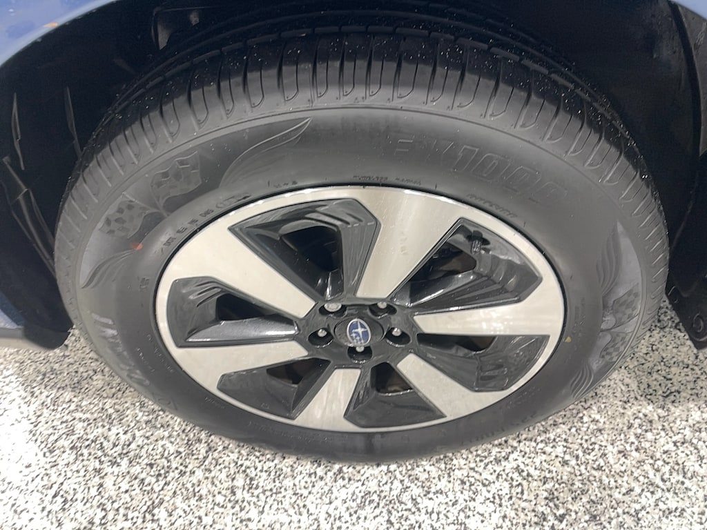 Used 2018 Subaru Forester PREMIUM SUV