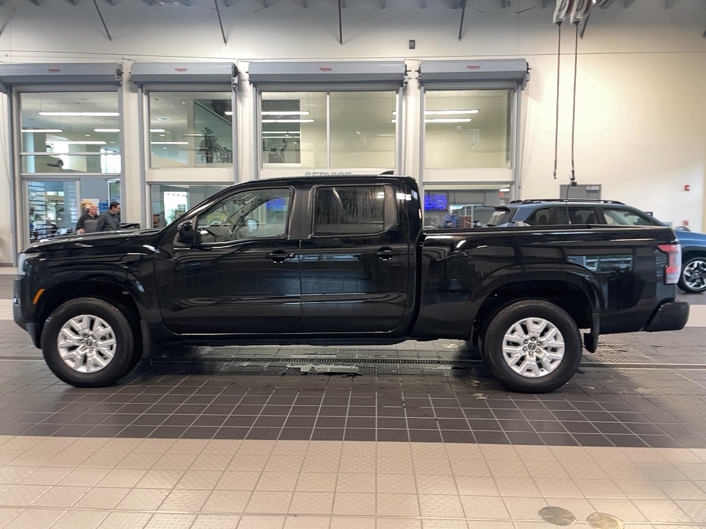 2024 Nissan Frontier SV - Photo 25