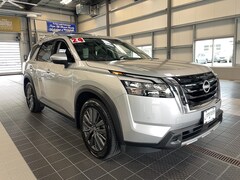 Used 2024 Nissan Pathfinder SL PREMIUM 4X4 SUV near Providence