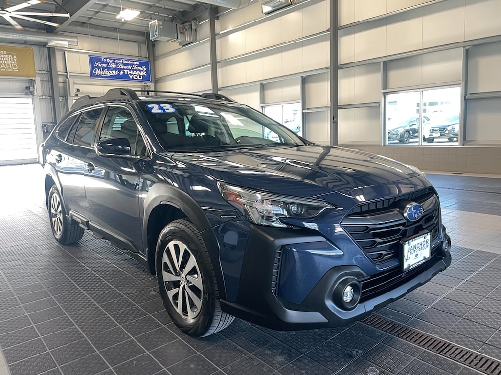 Used 2023 Subaru Outback PREMIUM SUV