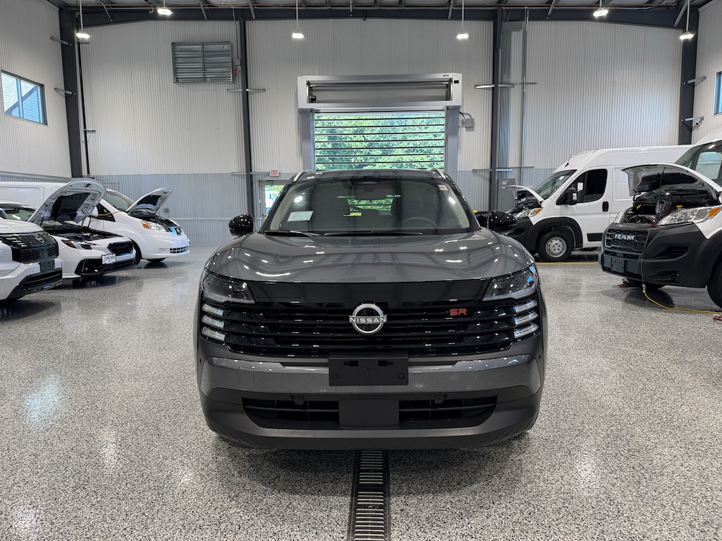 New 2026 Nissan Kicks SR PREMIUM SUV