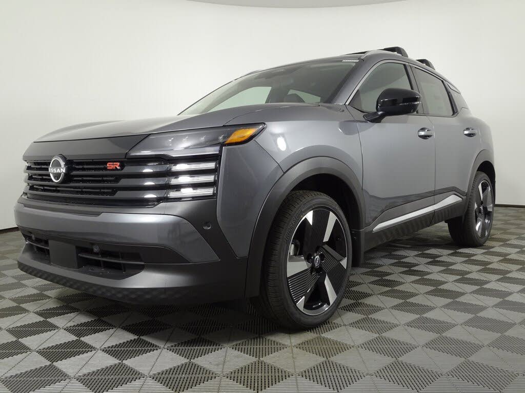 2026 Nissan KICKS SR AWD's photo