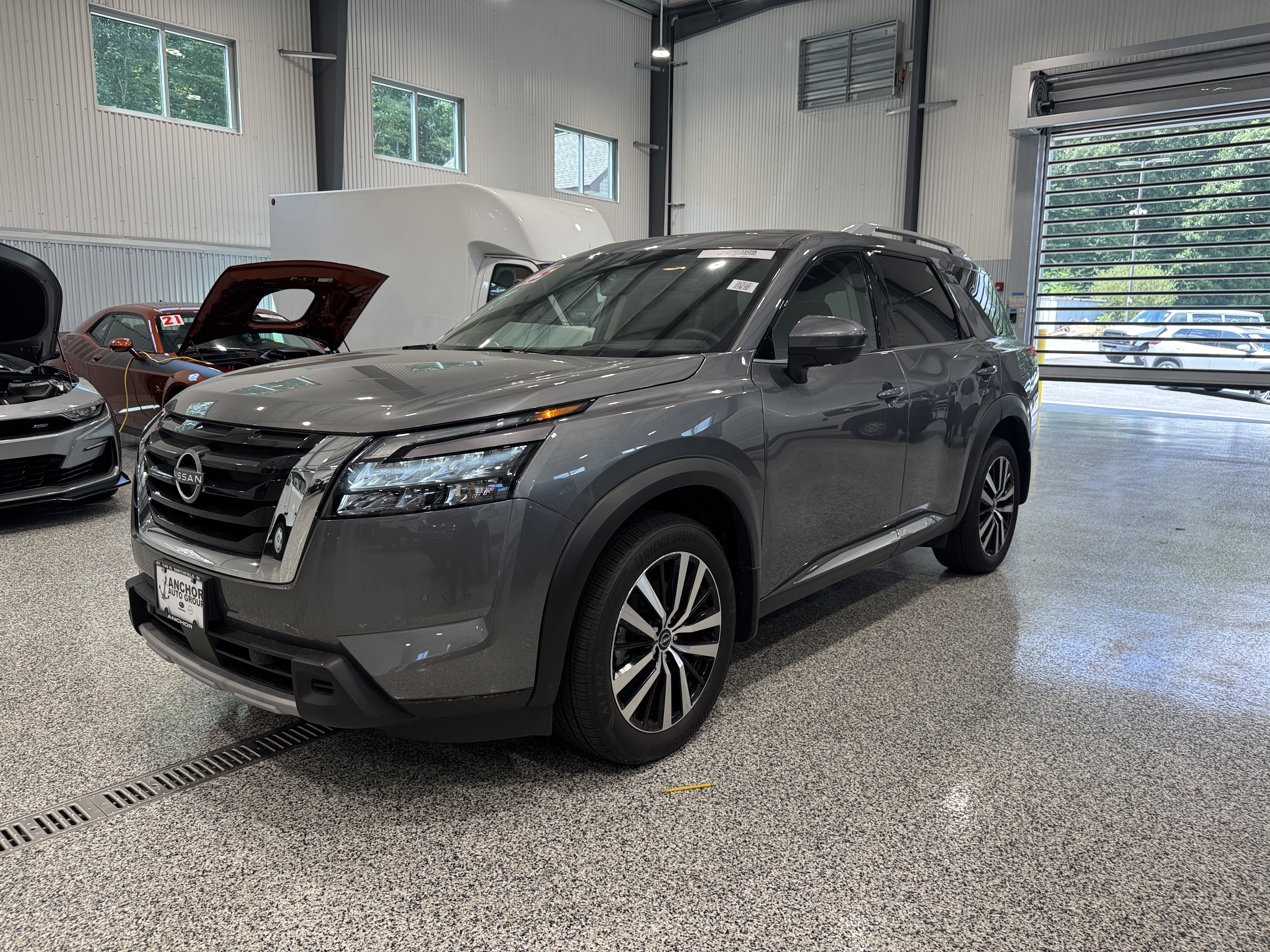 2025 Nissan Pathfinder PLATINUM 4X4 SUV near Providence