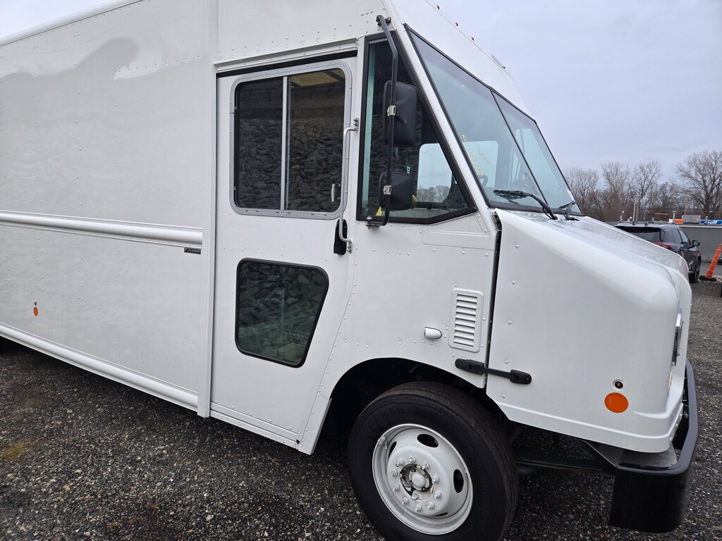 Used 2022 Ford F-59 22' BOX TRUCK STEP VAN
